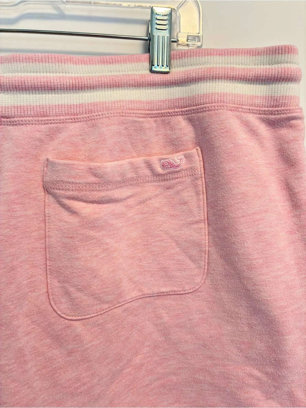 Vineyard Vines Women's Pull-On Shorts Pink Size XL